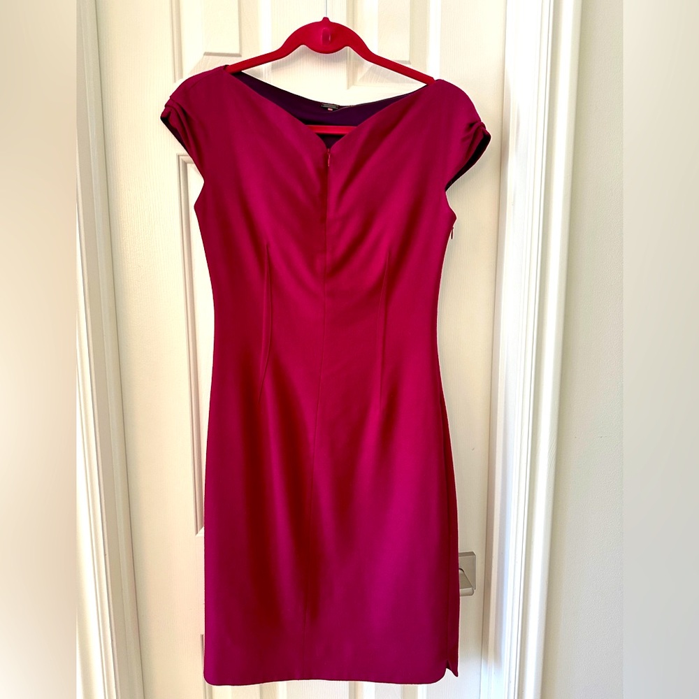 Elie Tahari magenta pink shift dress. Adjustable front zip and side zip closure.